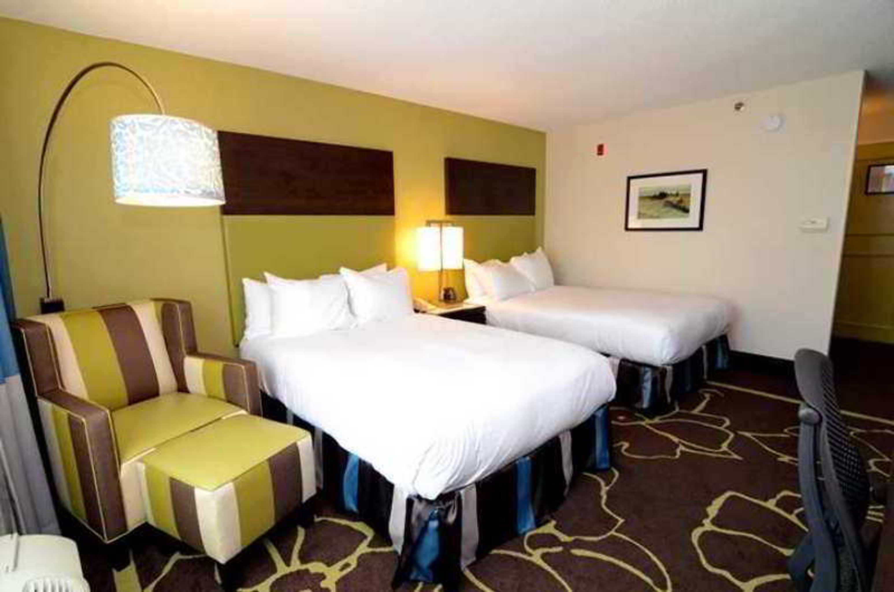 Hotel Doubletree By Hilton Charlotte Uptown Extérieur photo