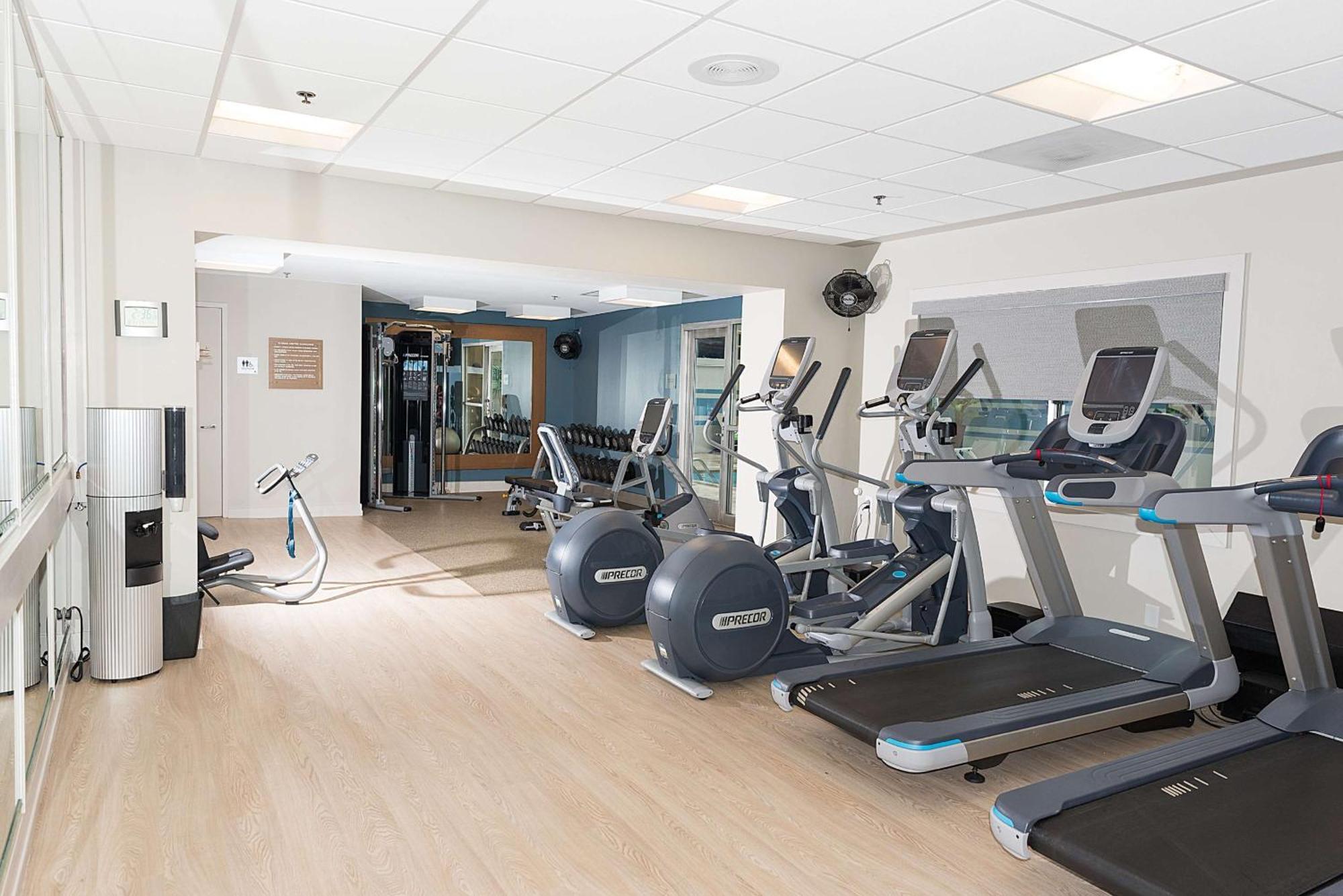 Hotel Doubletree By Hilton Charlotte Uptown Extérieur photo