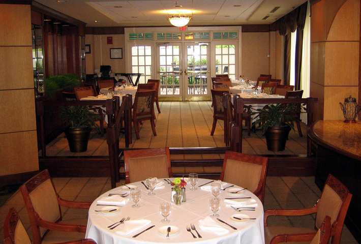 Hotel Doubletree By Hilton Charlotte Uptown Restaurant photo