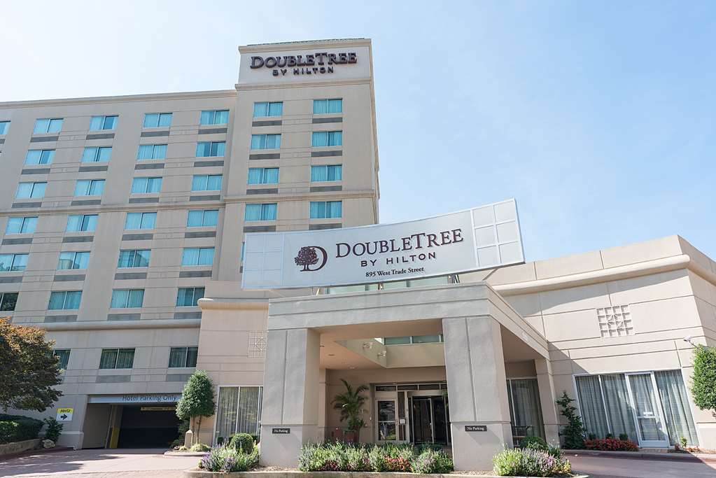 Hotel Doubletree By Hilton Charlotte Uptown Extérieur photo